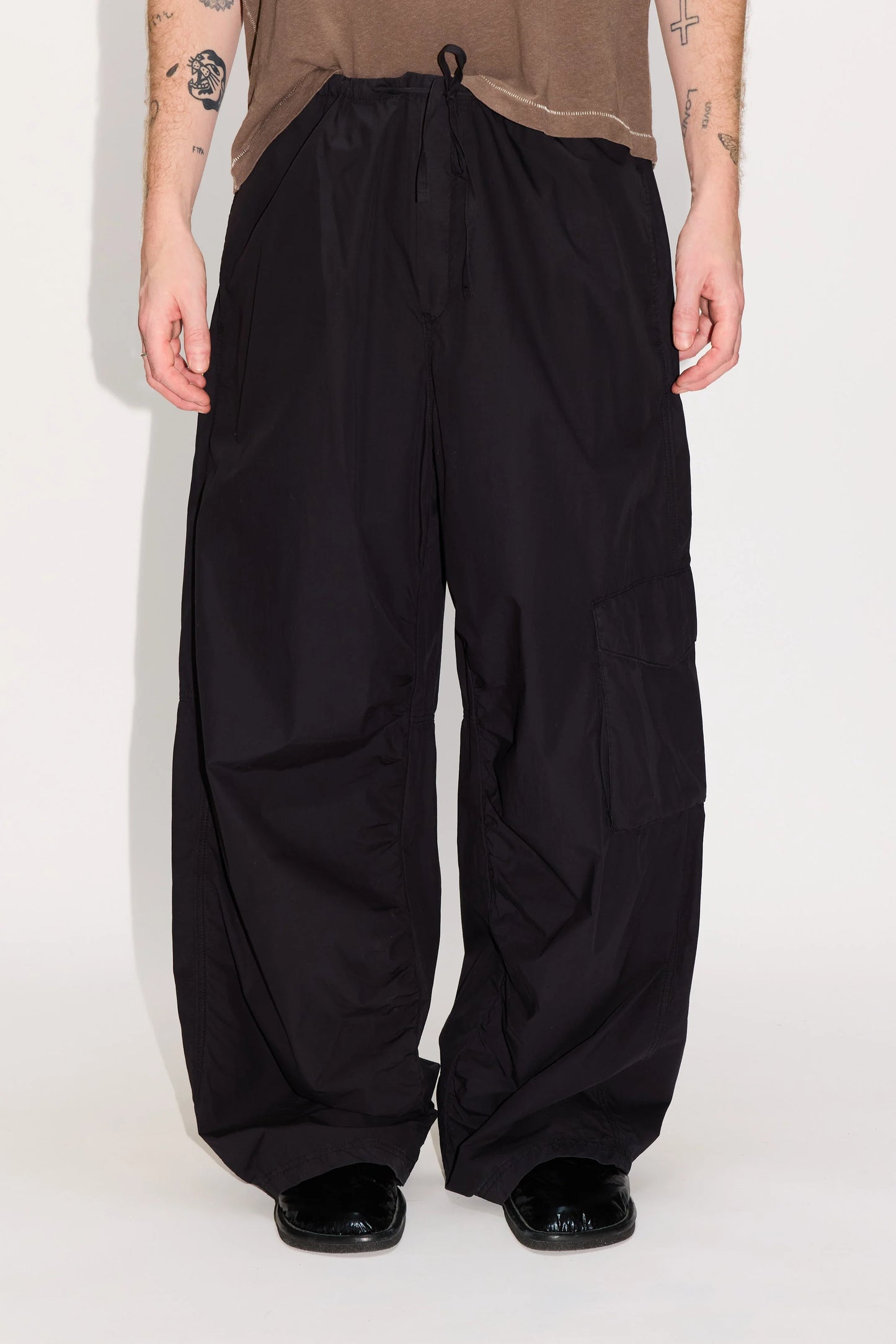 COLLAPSE TROUSERS