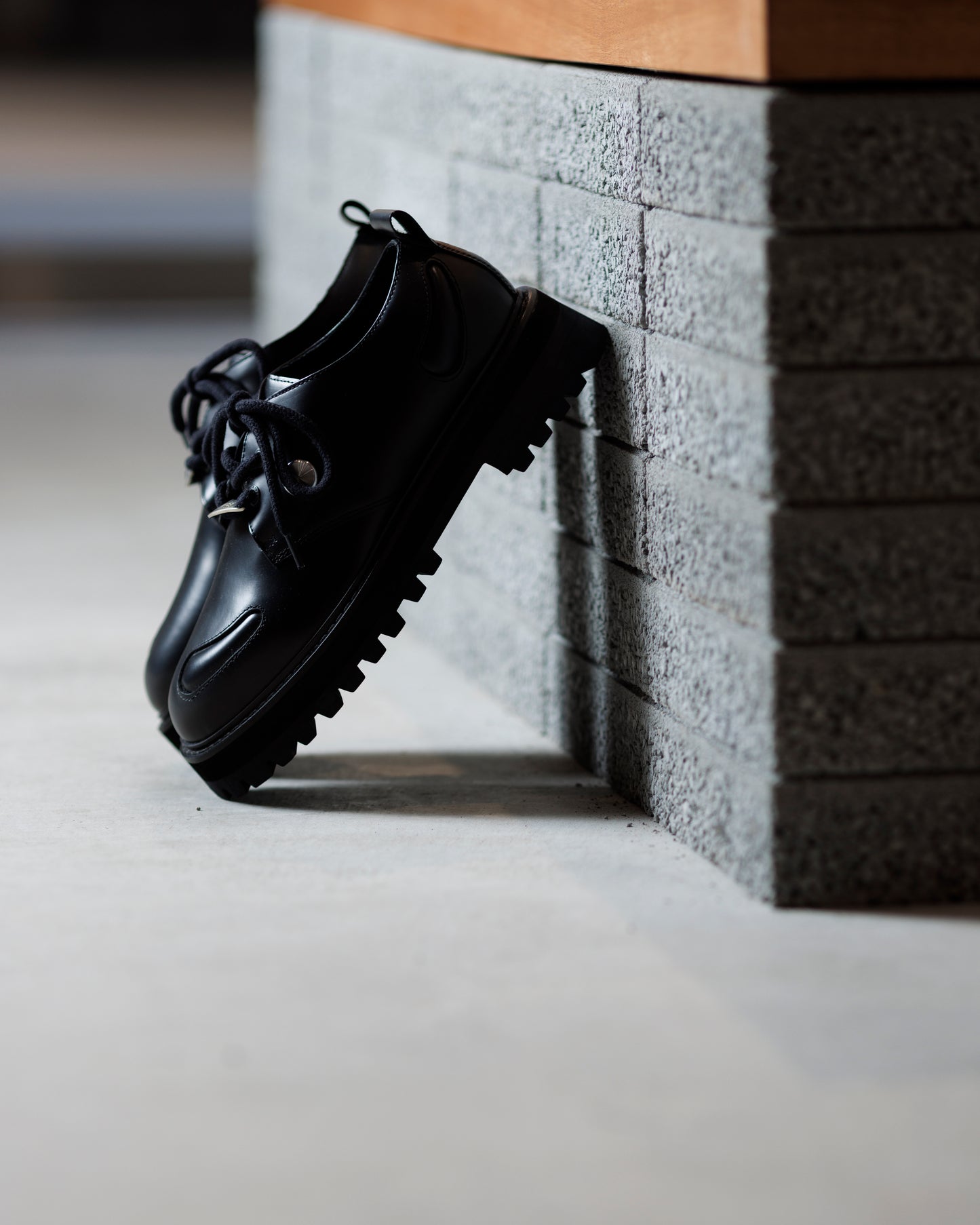 TOMO SHOES