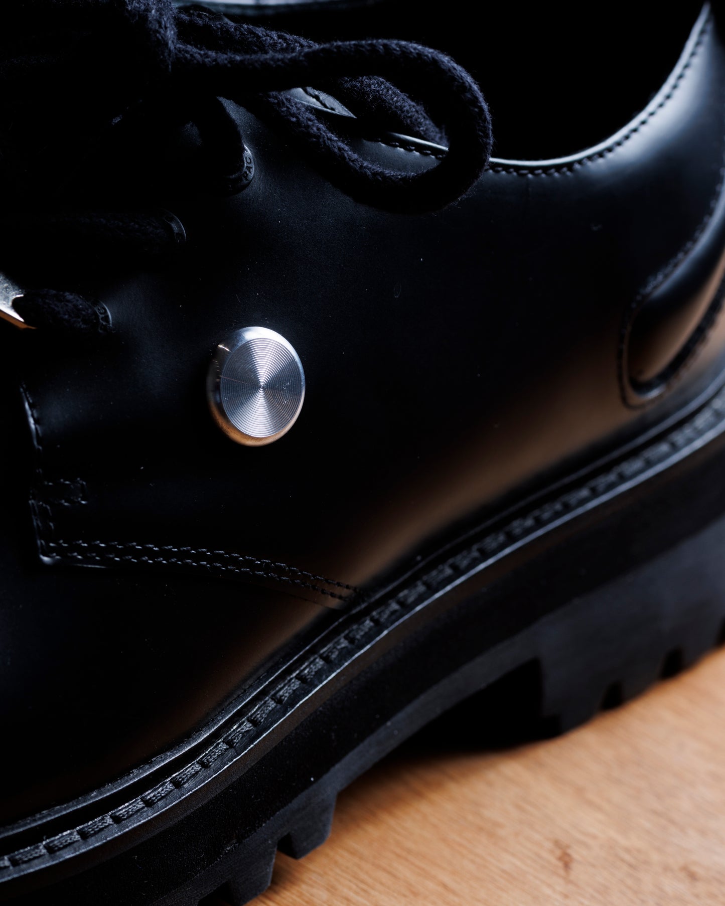 TOMO SHOES