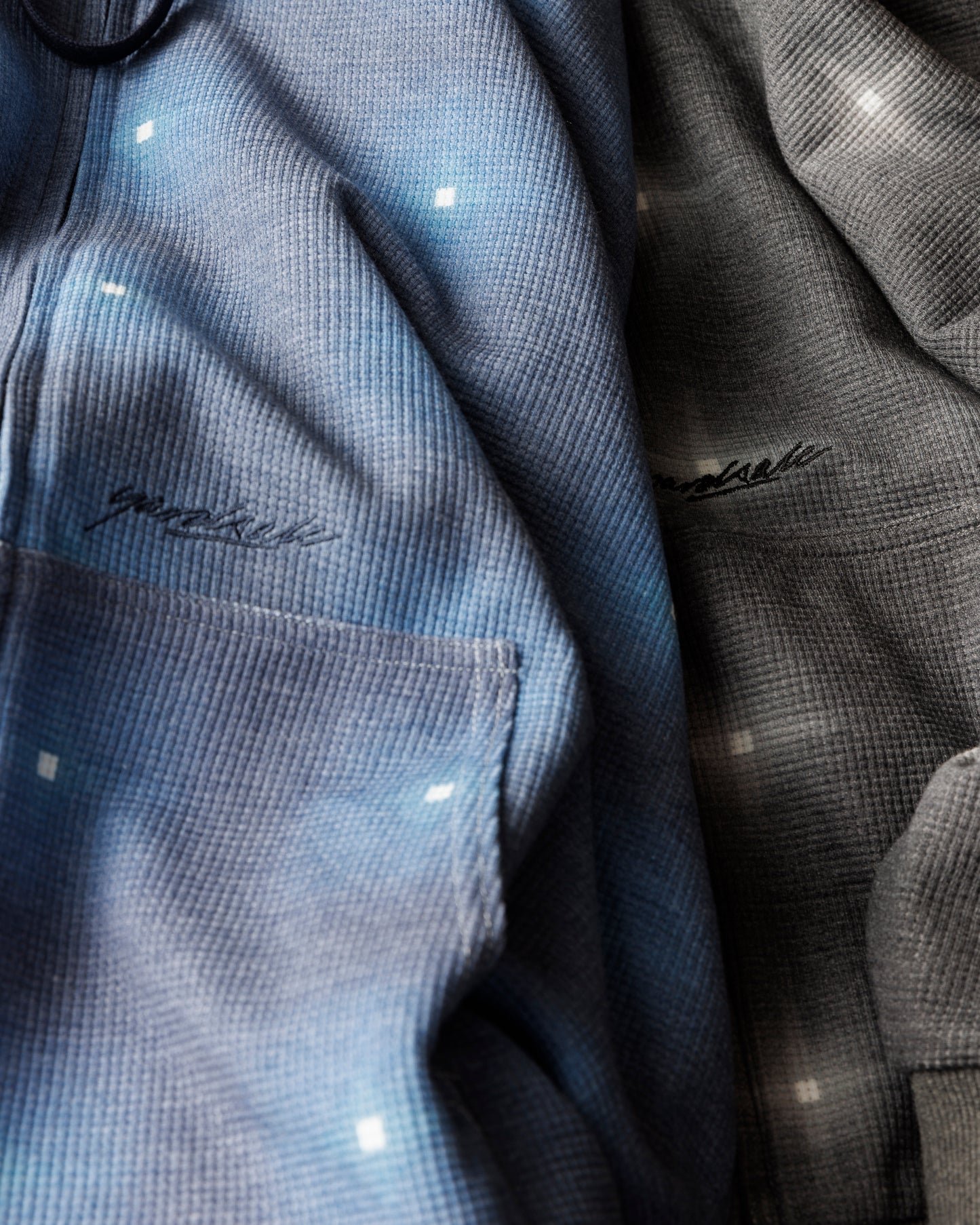 Reversible Thermal Hood (Black/Charcoal)