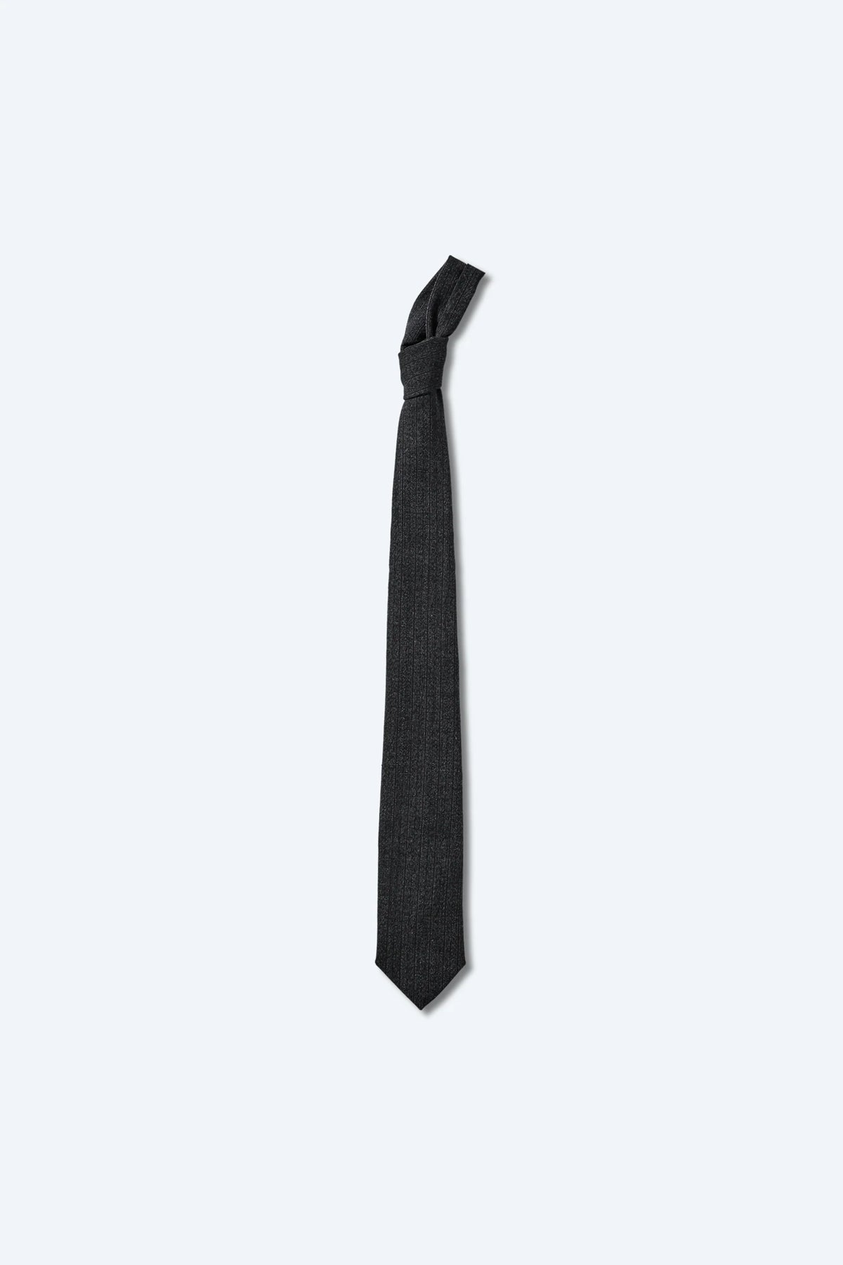 _J.L-A.L_ / Jet Tie