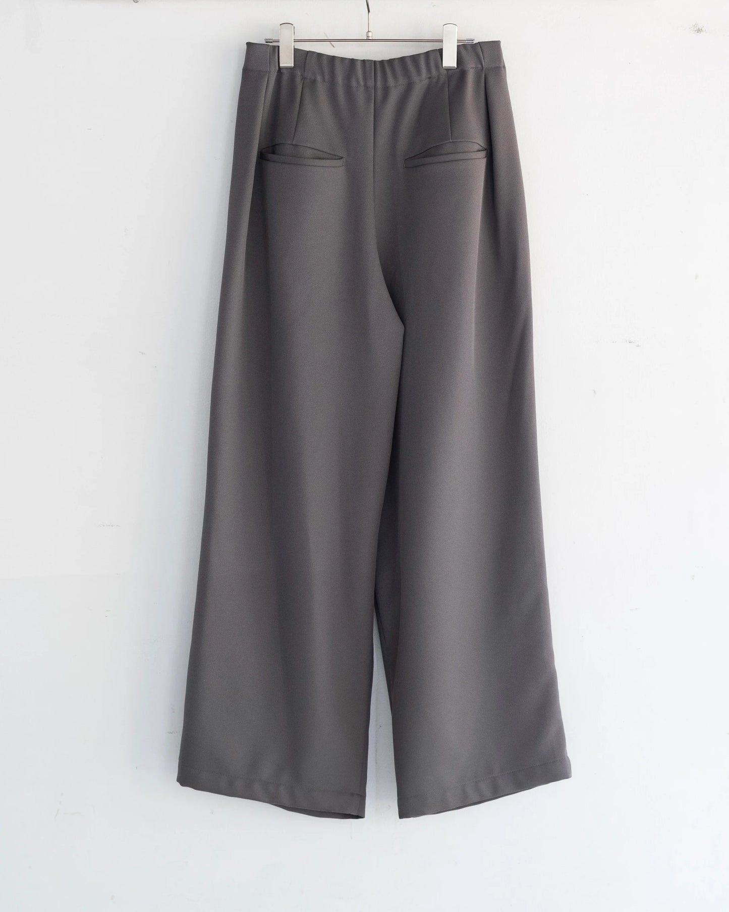 DRAPE TUCK PANTS
