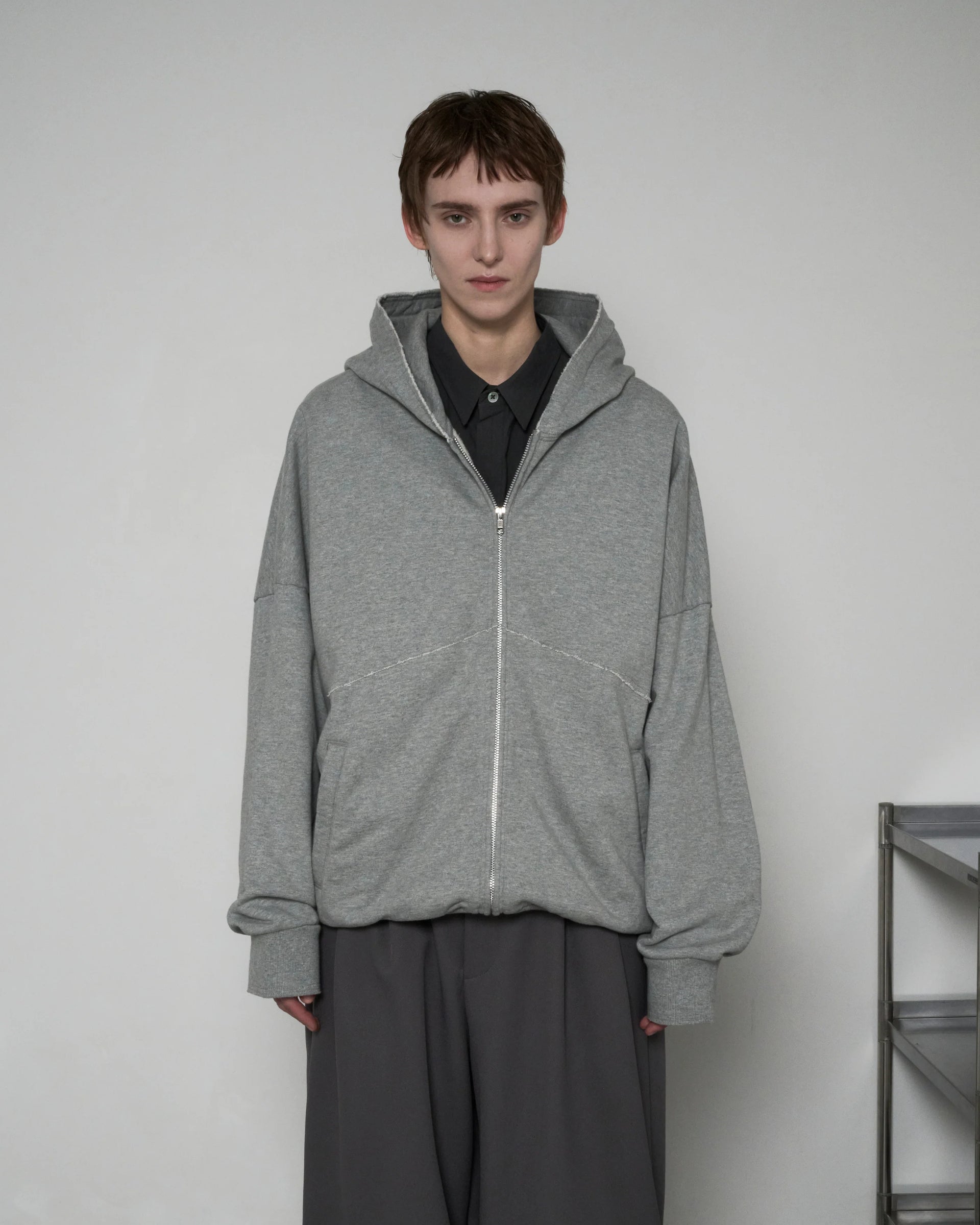 CUT OFF ZIP HOODIE – THE OTHER SIDE STORE