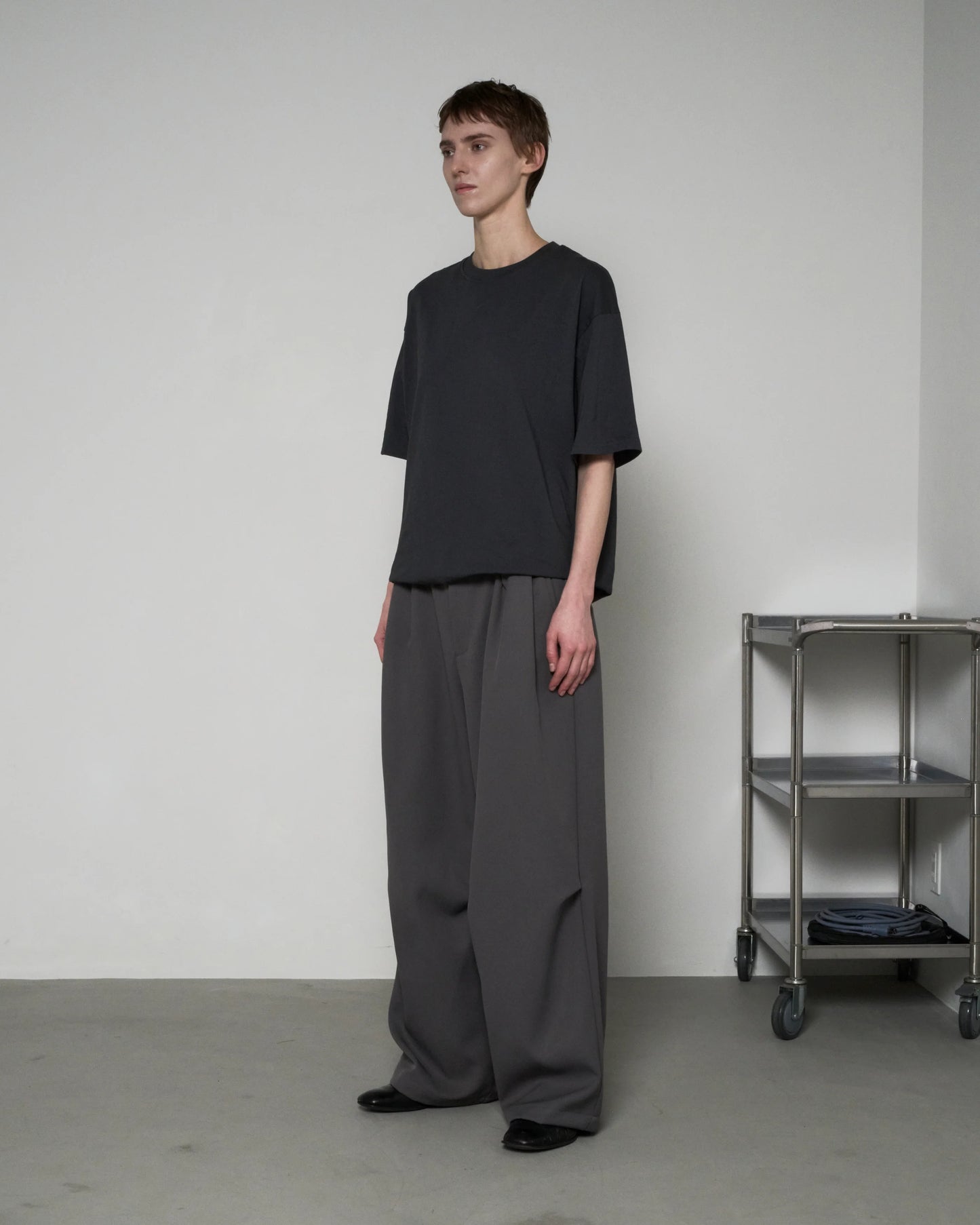 DRAPE TUCK PANTS
