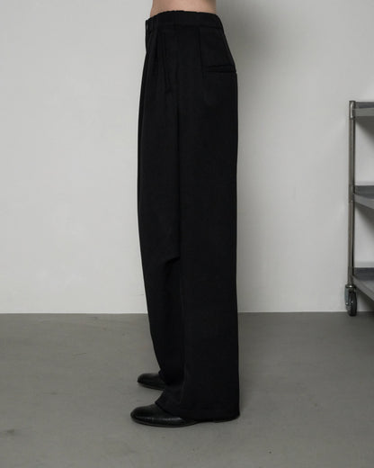 DRAPE TUCK PANTS