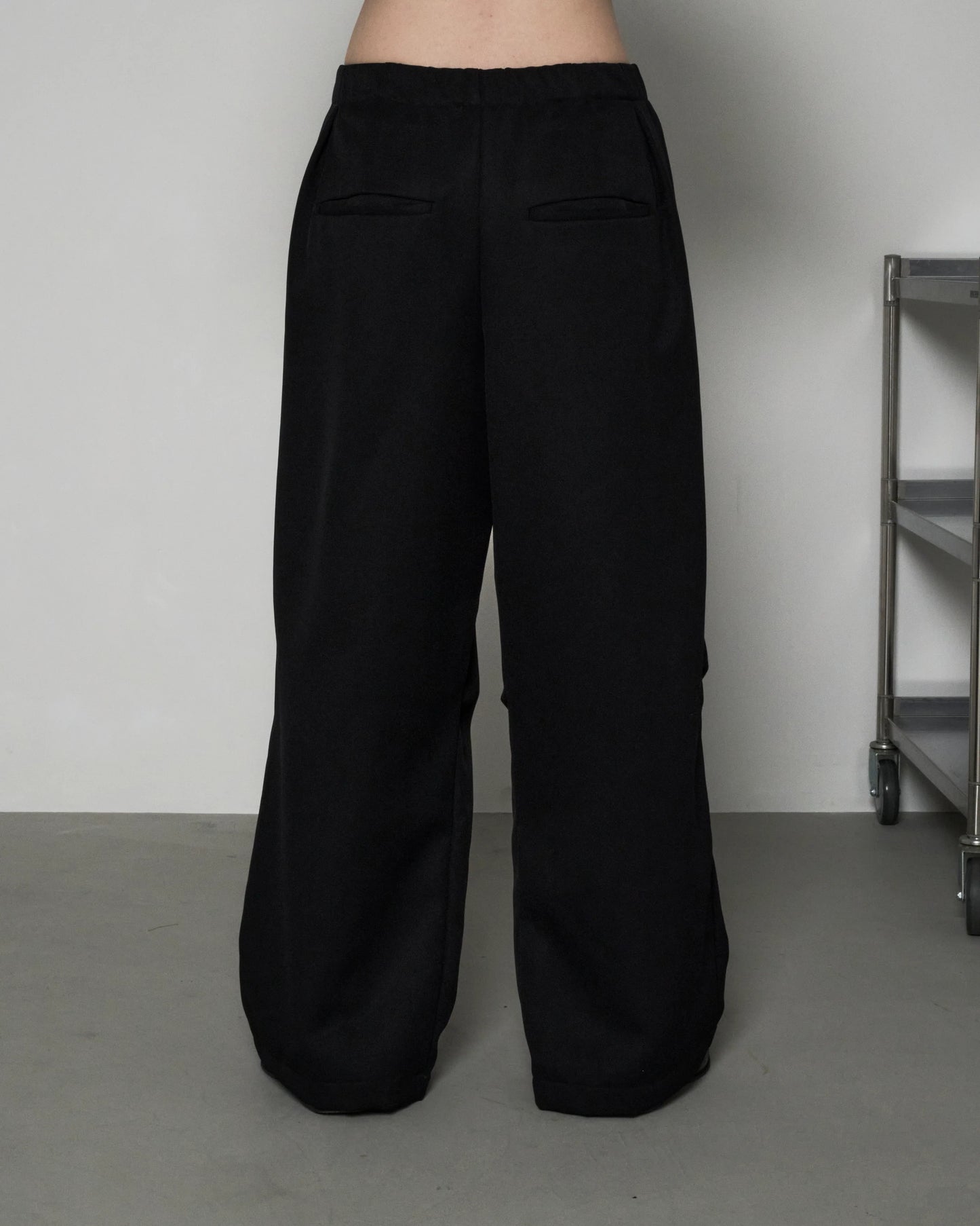 DRAPE TUCK PANTS