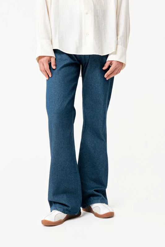 BOOTCUT