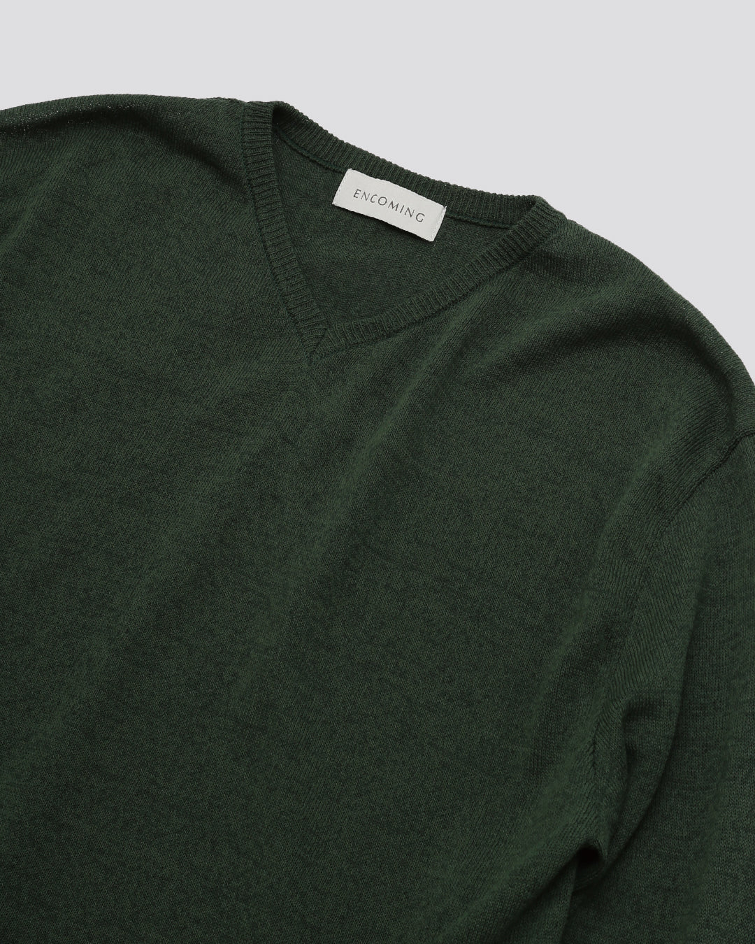 KNITTED V NECK JUMPER – THE OTHER SIDE STORE