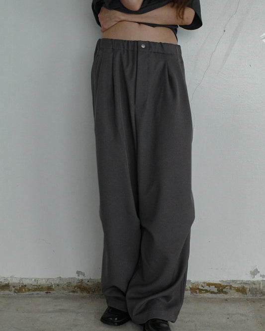 DRAPE TUCK PANTS
