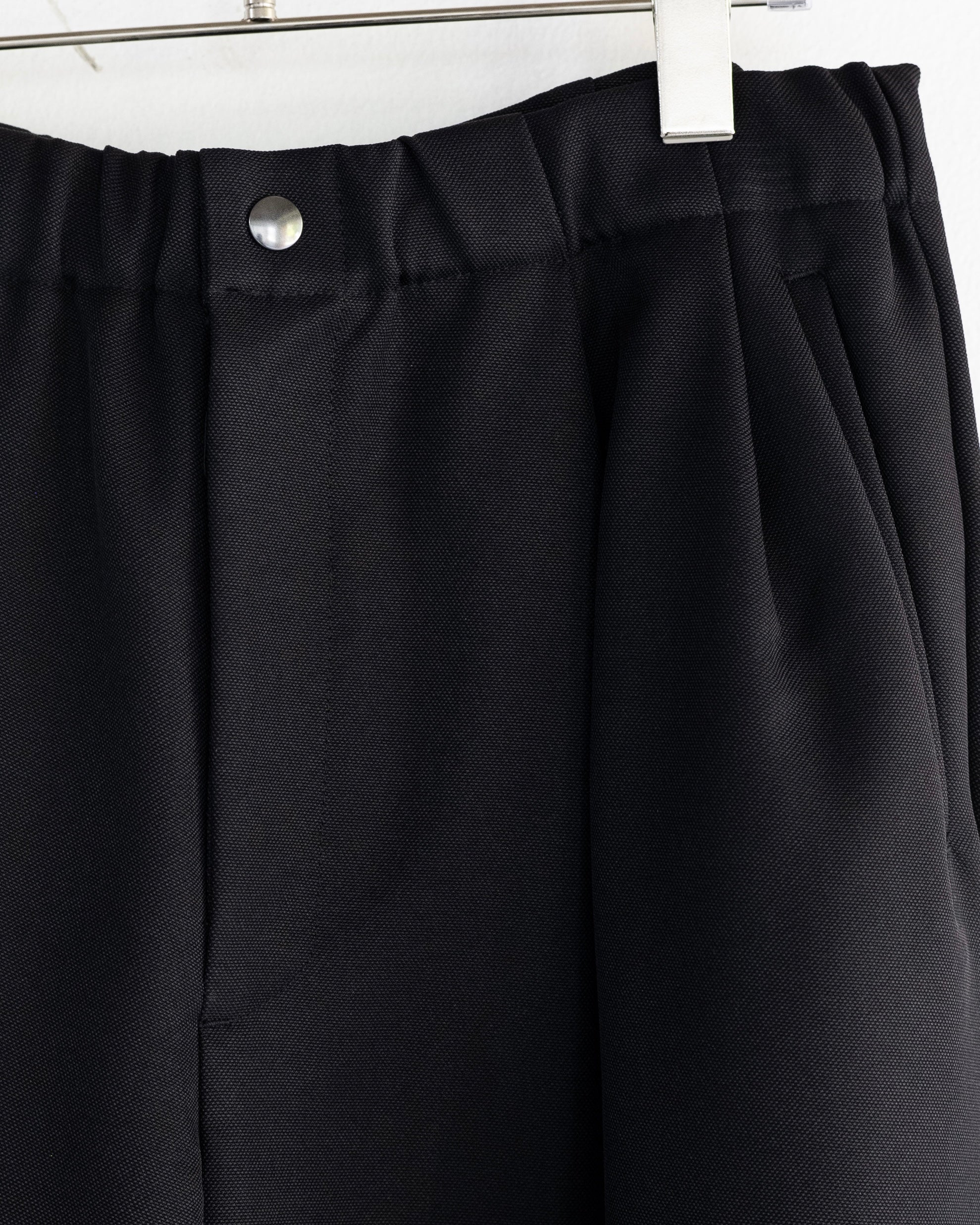 DRAPE TUCK PANTS – THE OTHER SIDE STORE