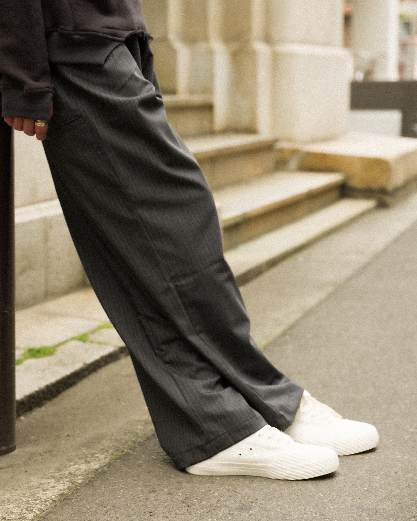 PIN STRIPE SLACKER CHINO PANTS