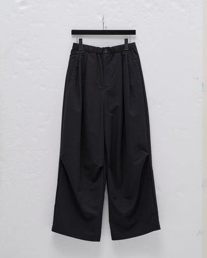 SMOOTH TAFTA DRAPE TUCK PANTS