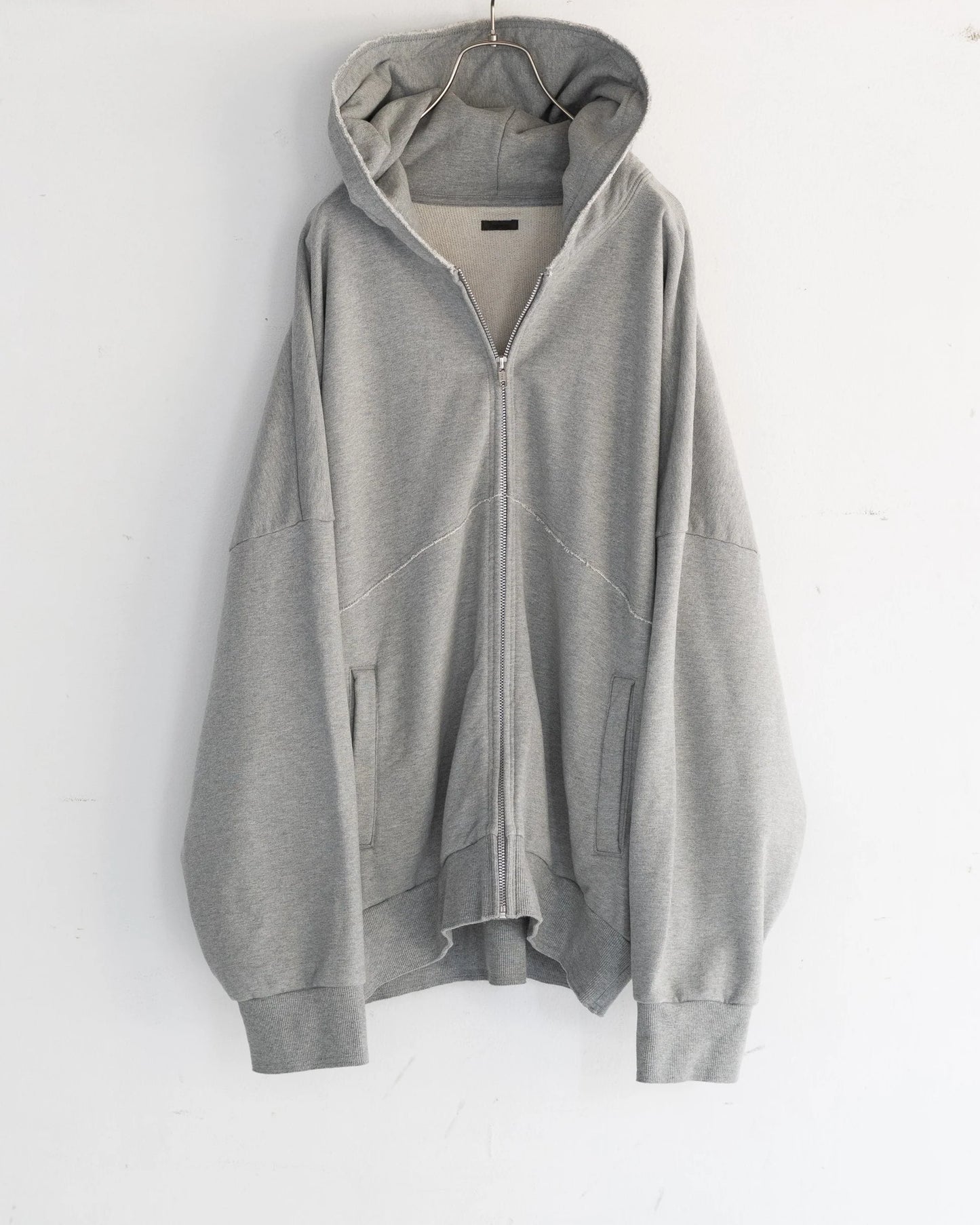 CUT OFF ZIP HOODIE