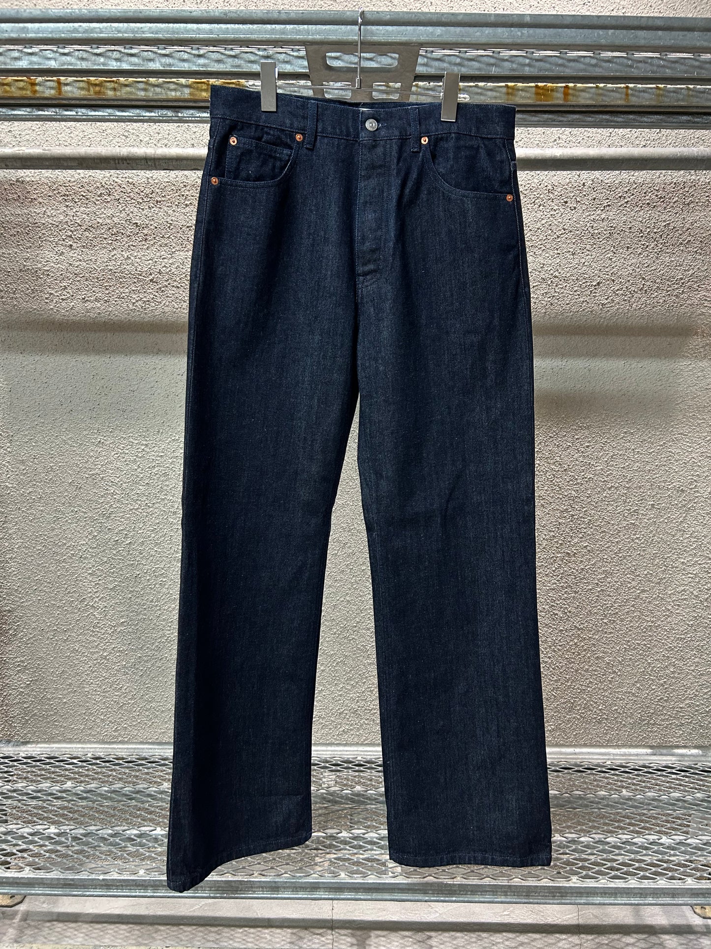 BOOTCUT