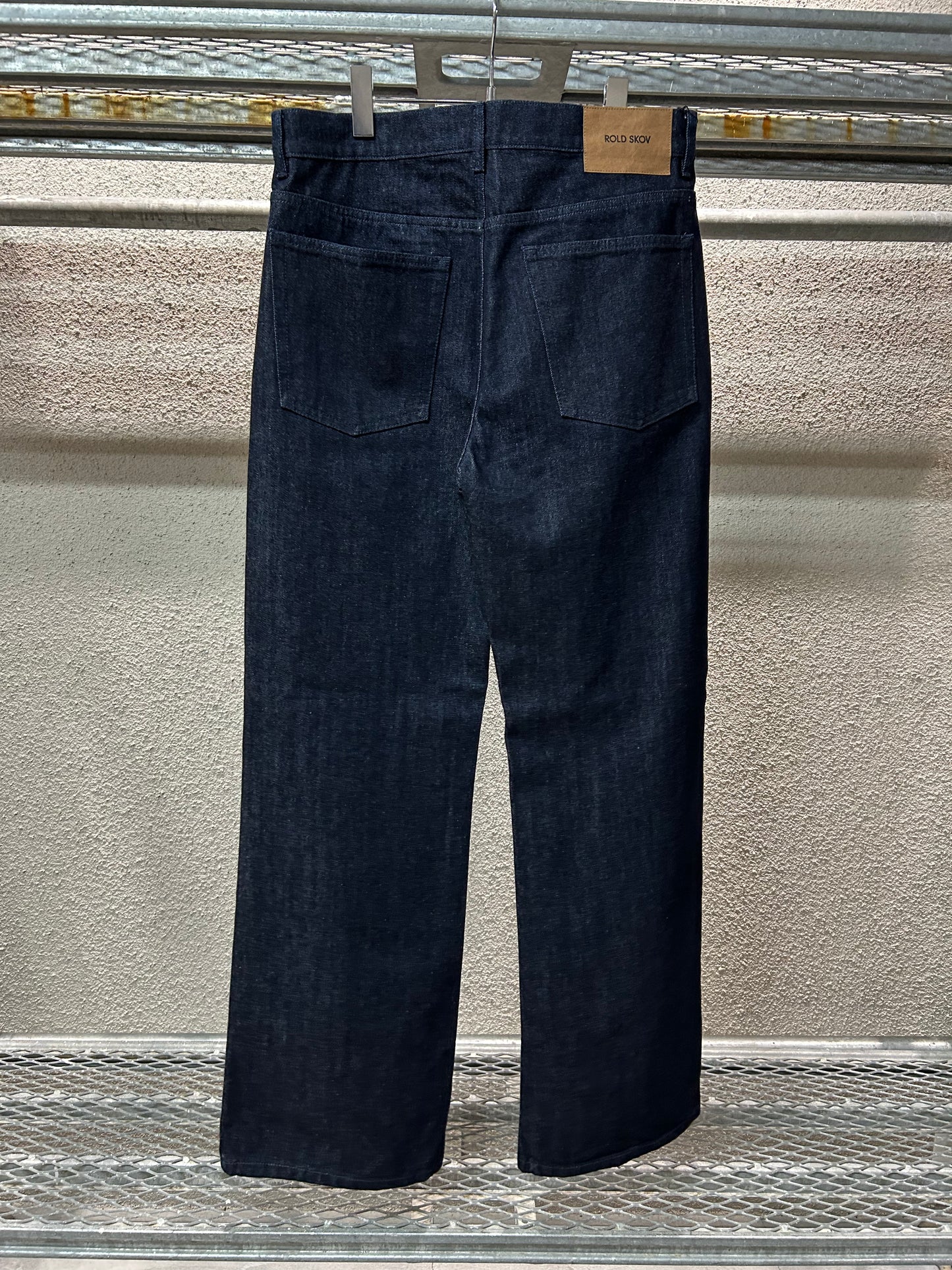 BOOTCUT