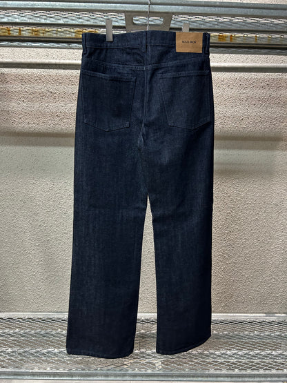 BOOTCUT