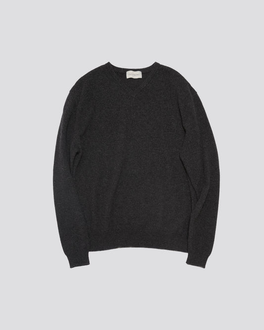 KNITTED V NECK JUMPER