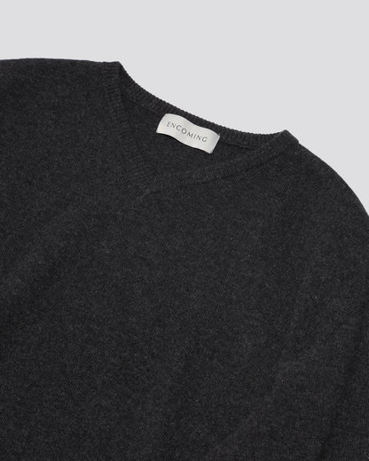 KNITTED V NECK JUMPER