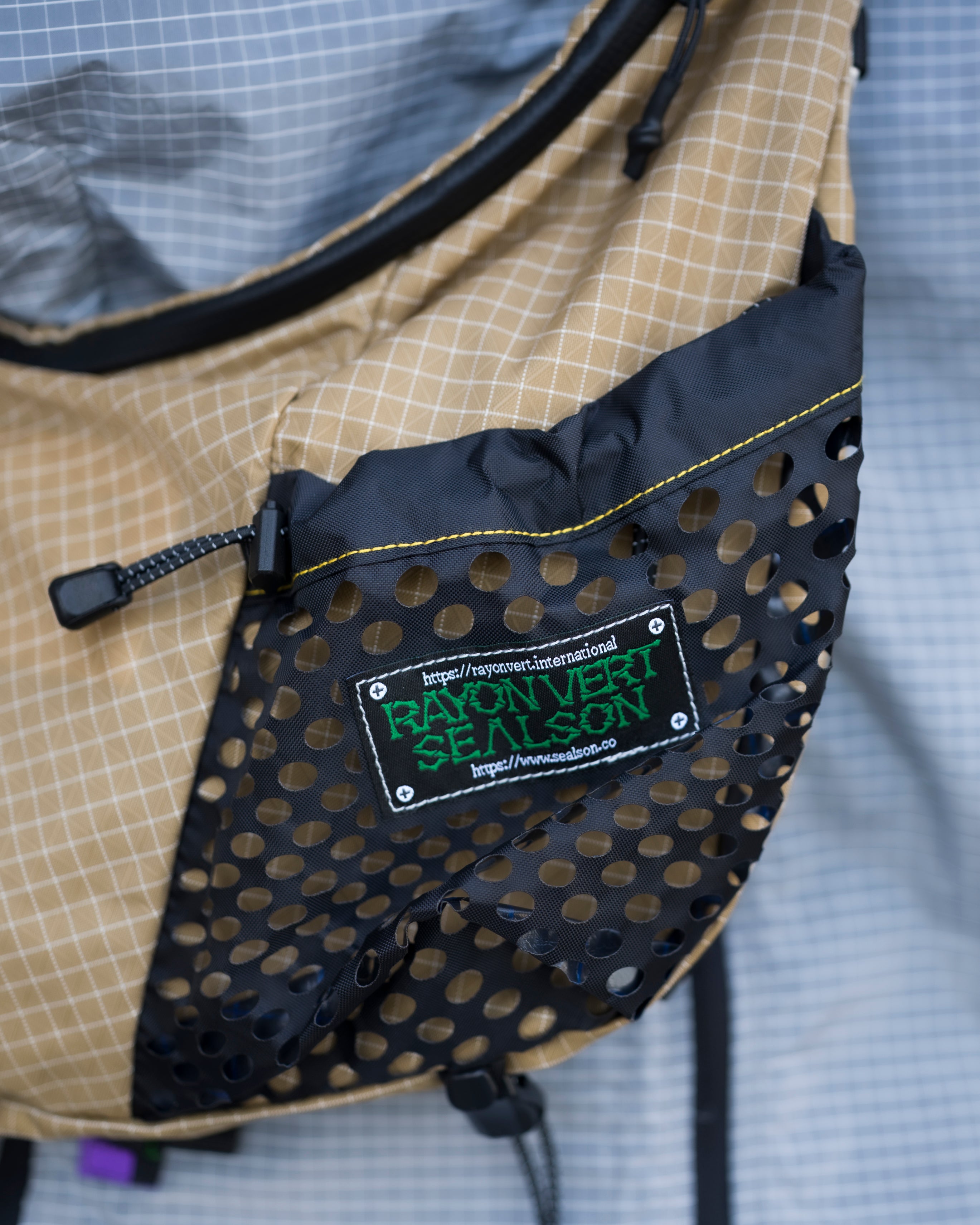 Xbody Bag [Sealson] – THE OTHER SIDE STORE