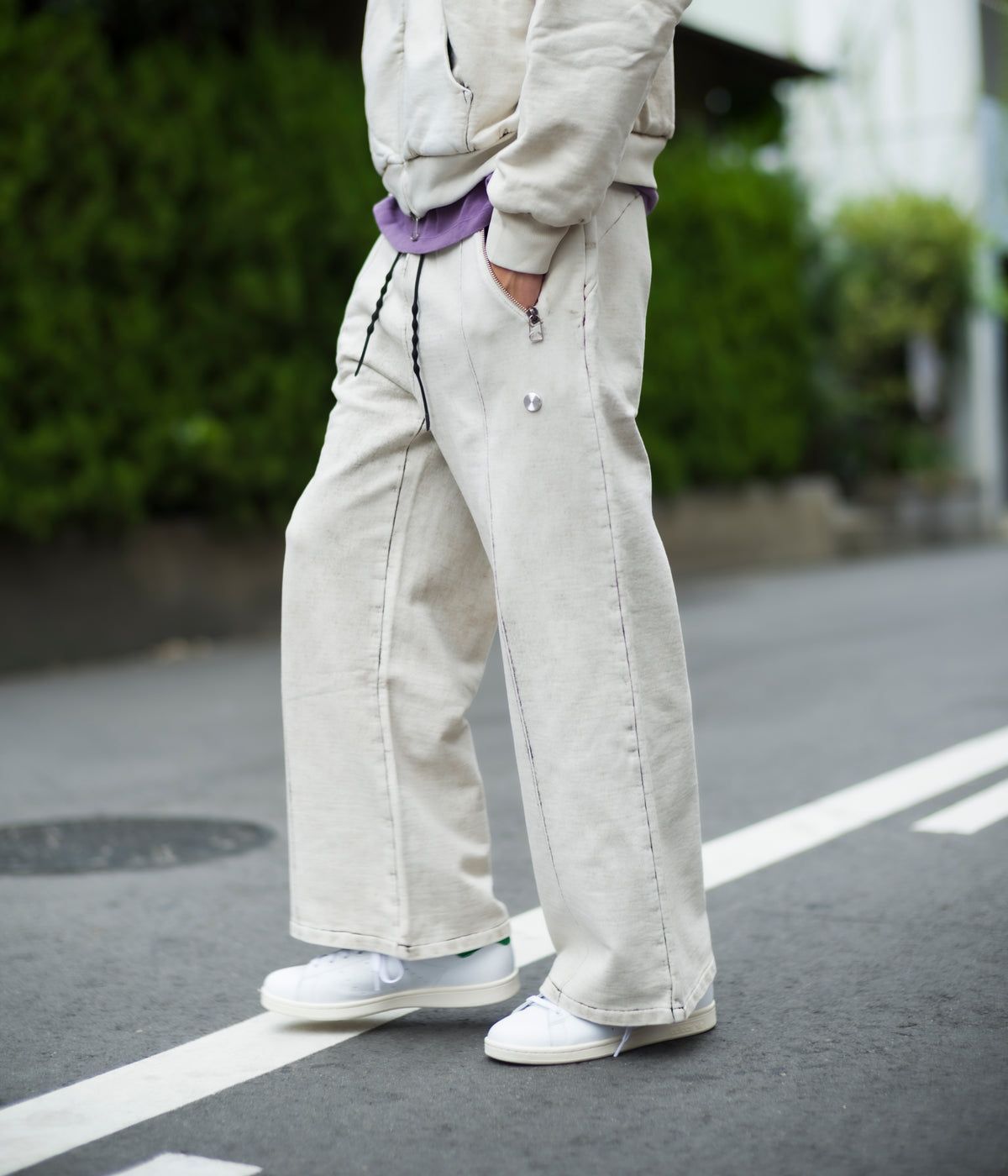 Uniforma UNIFORMA SWEATPANTS – THE OTHER SIDE STORE