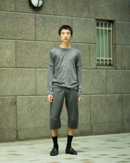 KNEE DARTED FLARE SHORTS