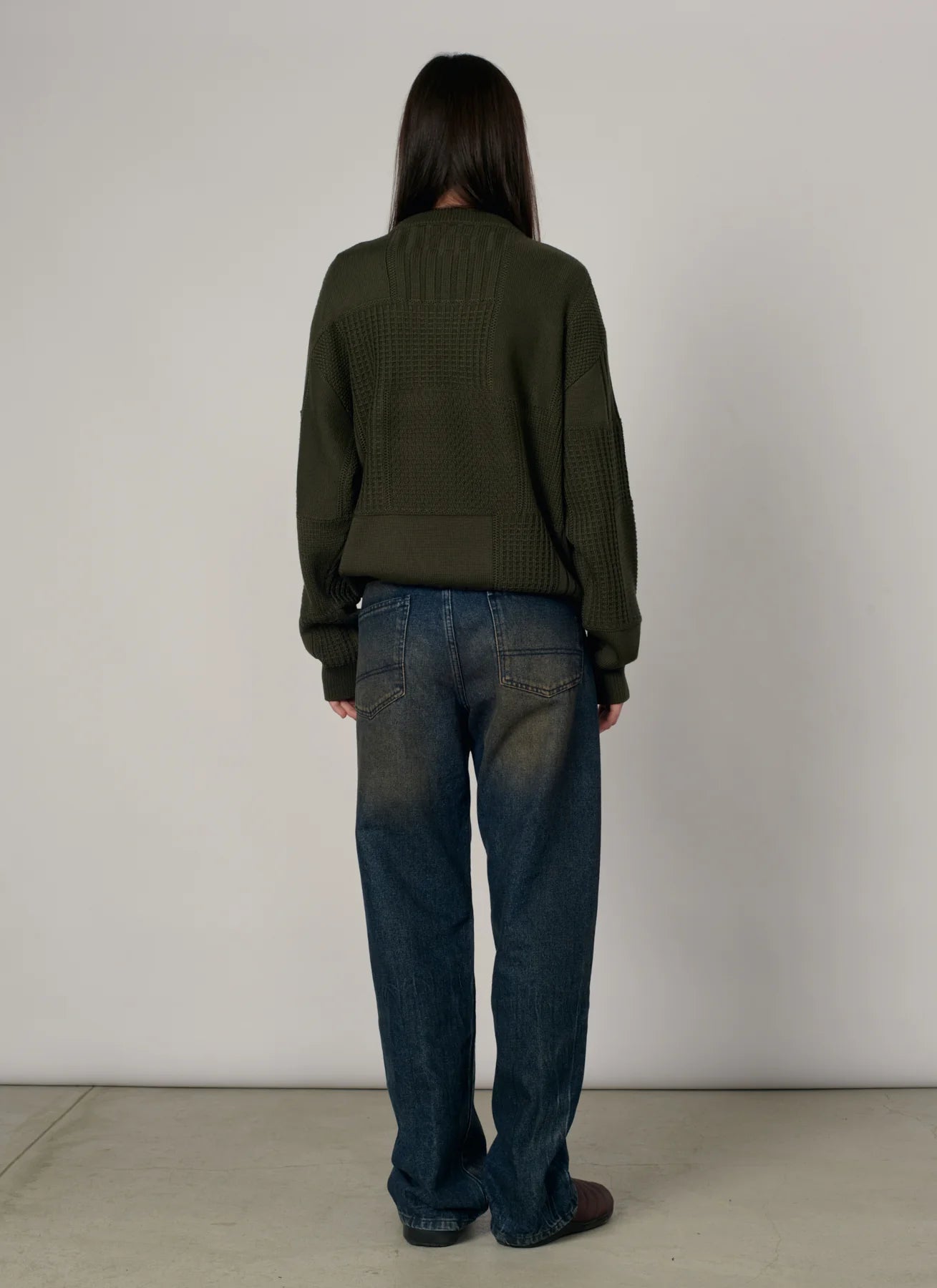 WASHED TAPERED DENIM PANTS