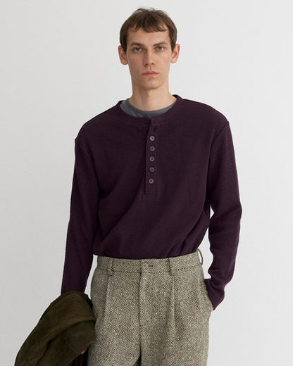 BUTTON HENLEY NECK