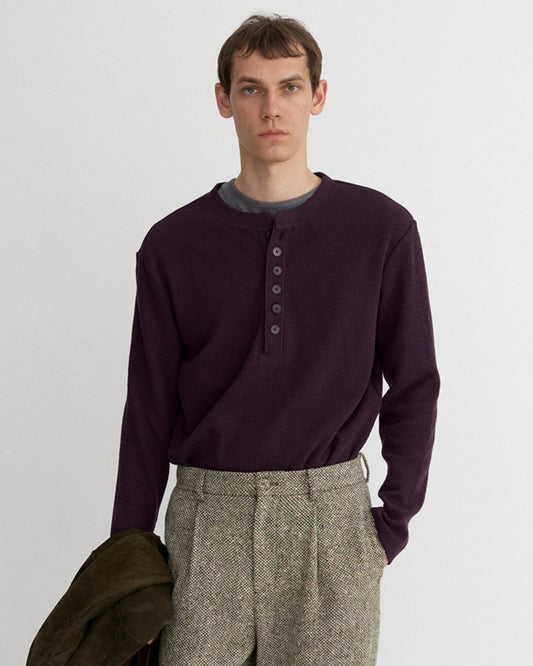 BUTTON HENLEY NECK